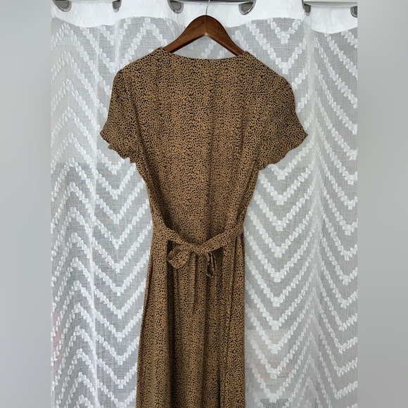 Loft Dresses | Leopard Print V-Neck Midi Shirtdress - Picture 4 of 4